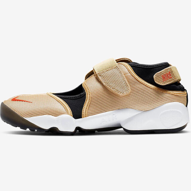 NIKE(ナイキ)のNIKE AIR RIFT  24cm  color : ゴールド レディースの靴/シューズ(スニーカー)の商品写真