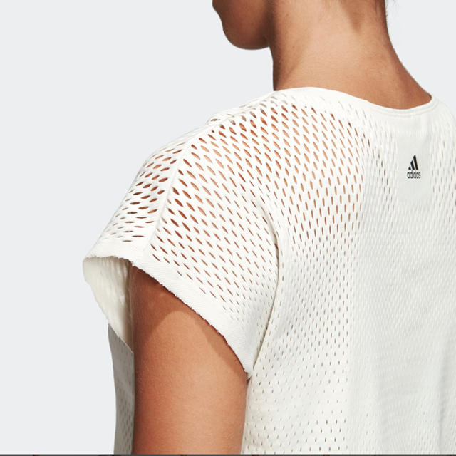 adidas(アディダス)のW WARPKNIT Tシャツ adidas アディダス スポーツ/アウトドアのランニング(ウェア)の商品写真