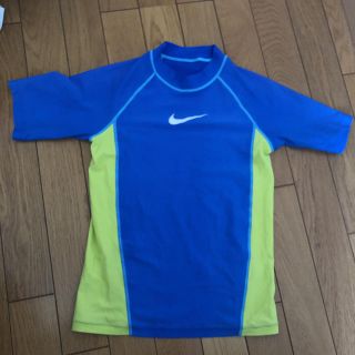 ナイキ(NIKE)のナイキ ラッシュガード 子供用(水着)