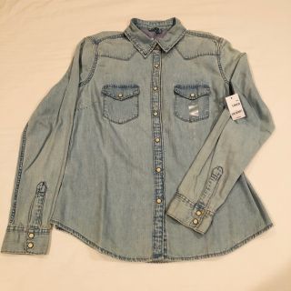 ギャップ(GAP)の新品 ギャップ GAP デニムシャツ M(シャツ/ブラウス(長袖/七分))