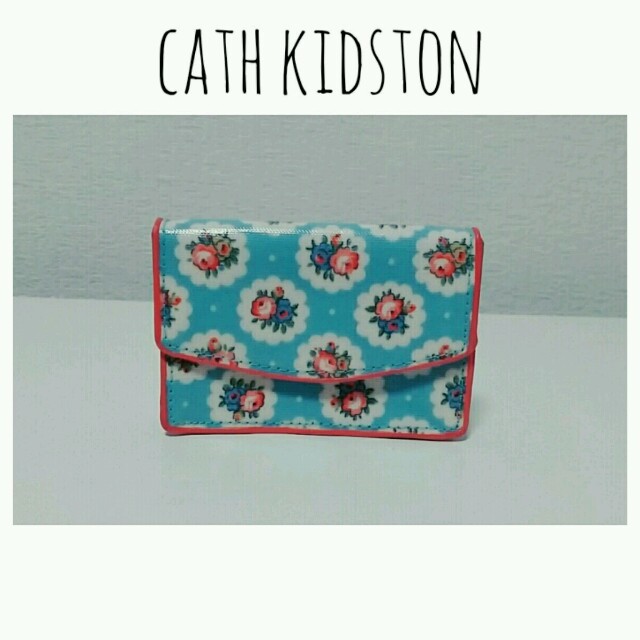 Cath Kidston(キャスキッドソン)のcath kidston パスケース レディースのファッション小物(名刺入れ/定期入れ)の商品写真