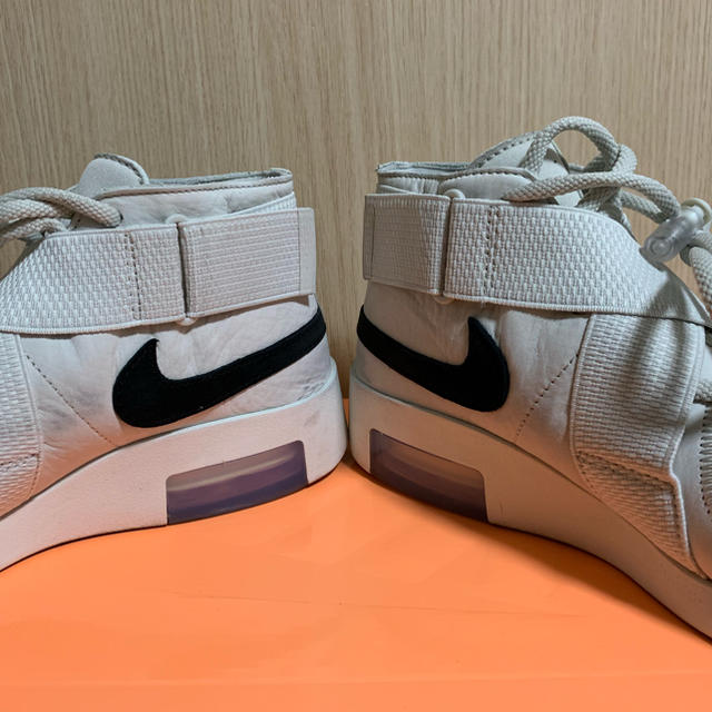 NIKE(ナイキ)のNIKE FEAR OF GOD RAID メンズの靴/シューズ(スニーカー)の商品写真