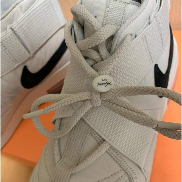 NIKE(ナイキ)のNIKE FEAR OF GOD RAID メンズの靴/シューズ(スニーカー)の商品写真