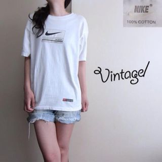 ナイキ(NIKE)の専用‼️ナイキ❤️デザイン◎Tシャツ(Tシャツ(半袖/袖なし))