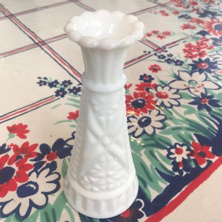 Milk-glass / flower vase(日用品/生活雑貨)