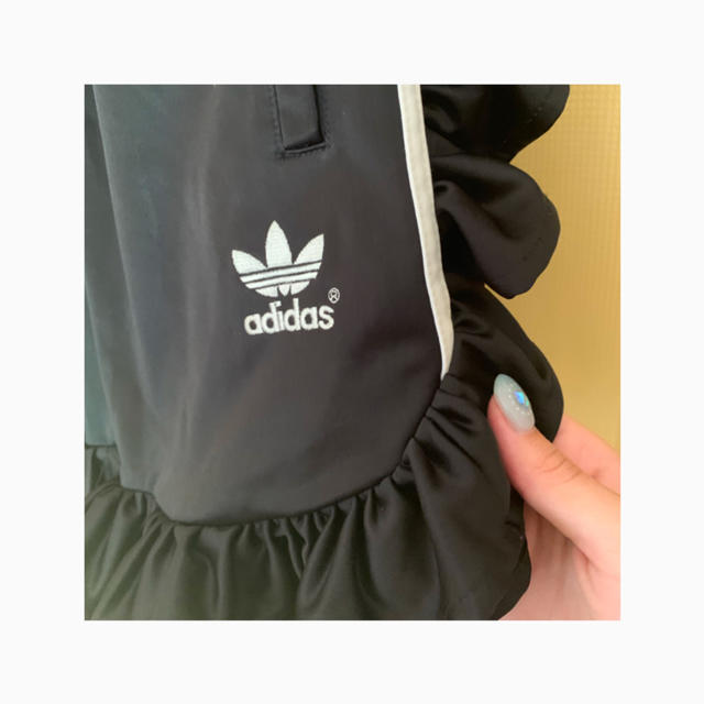 adidas(アディダス)のadidas❤︎リメイクパンツ レディースのパンツ(ショートパンツ)の商品写真