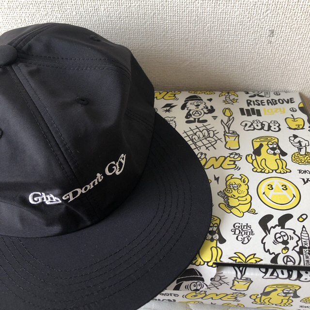 GDC(ジーディーシー)のりょうが様専用girls don’t cry EDC 限定 キャップ ゲリラ メンズの帽子(キャップ)の商品写真