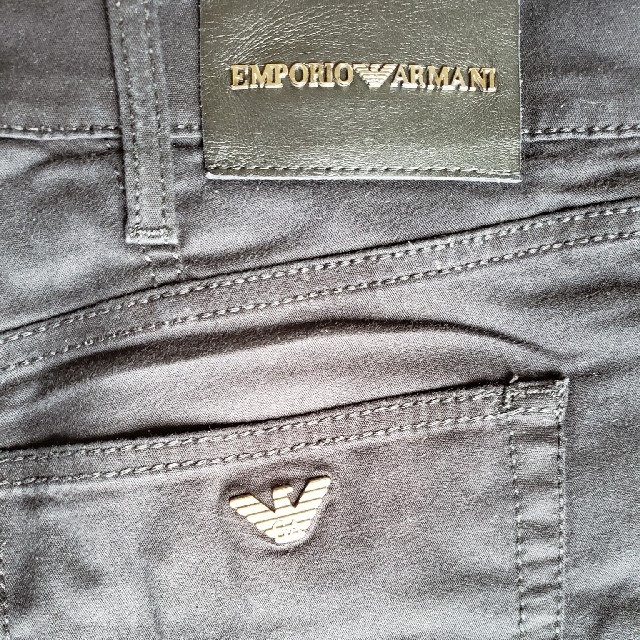 Emporio Armani(エンポリオアルマーニ)のアルマーニ　ブラック　パンツ メンズのパンツ(デニム/ジーンズ)の商品写真