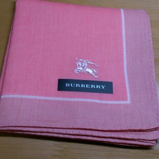 バーバリー(BURBERRY)のBURBERRYハンカチ(ピンク)(ハンカチ)