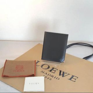 ロエベ(LOEWE)のてぃん様ご専用です♡LOEWE 折財布 ⭐️新品 未使用 ⭐️(折り財布)