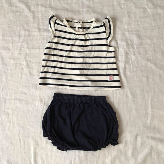 PETIT BATEAU(プチバトー)の専用 プチバトー セットアップ &ロンパース 2点おまとめ キッズ/ベビー/マタニティのベビー服(~85cm)(シャツ/カットソー)の商品写真