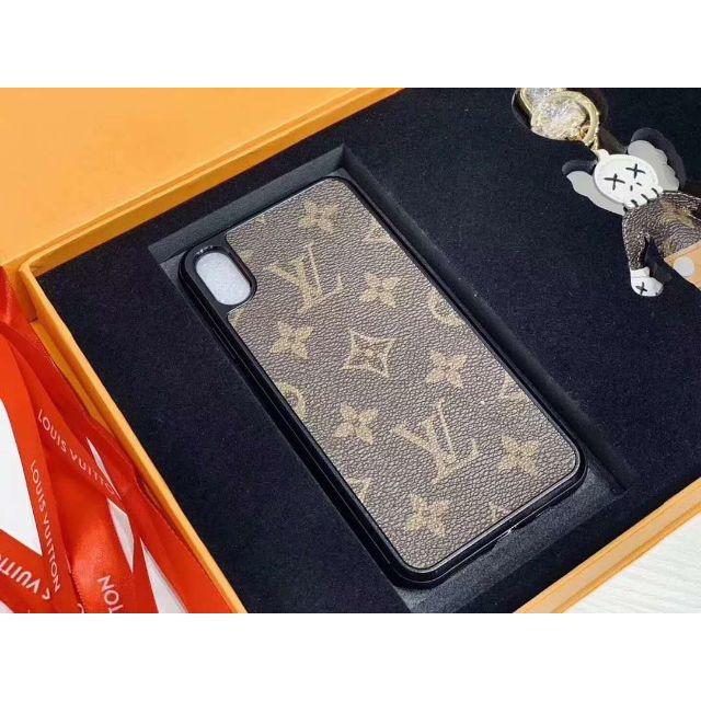 LOUIS VUITTON -  LOUIS VUITTON X KAWS    iPhoneケースの通販 by shuenix's shop｜ルイヴィトンならラクマ