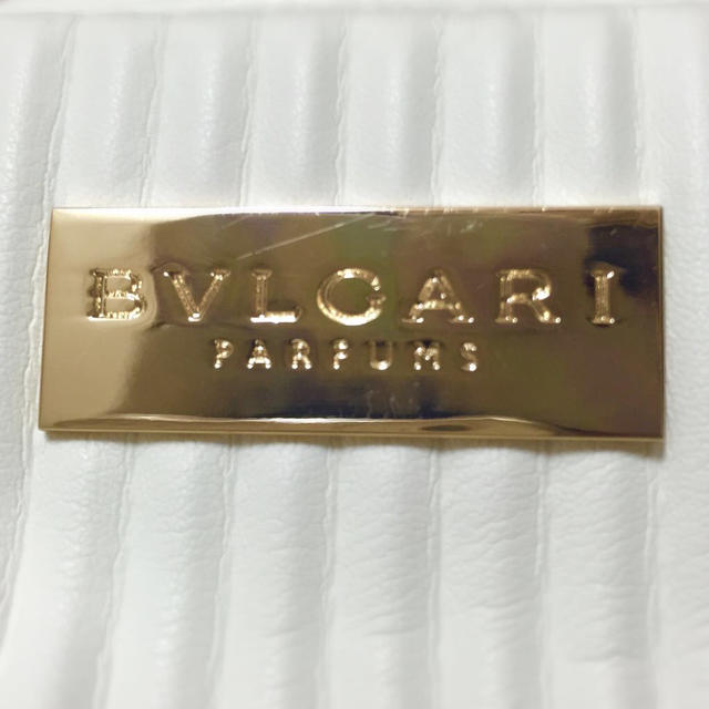 BVLGARI(ブルガリ)のBVLGARI ホワイトポーチ 美品✳︎ レディースのファッション小物(ポーチ)の商品写真