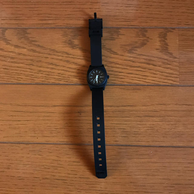 NIXON(ニクソン)の専用ページ★Nixon＊ブラック＊腕時計 レディースのファッション小物(腕時計)の商品写真