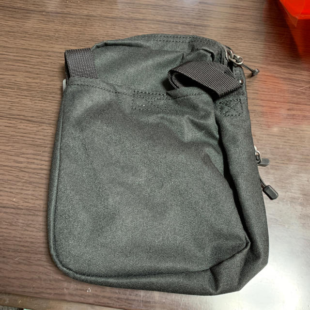 NIKE(ナイキ)のナイキ カバン レディースのバッグ(ショルダーバッグ)の商品写真