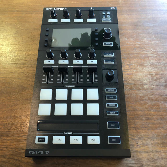 美品】TRAKTOR KONTROL D2 美品】TRAKTOR KONTROL D2