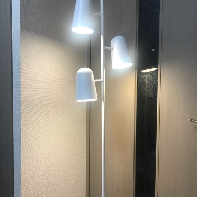 IKEA(イケア)のルームライト インテリア/住まい/日用品のライト/照明/LED(フロアスタンド)の商品写真