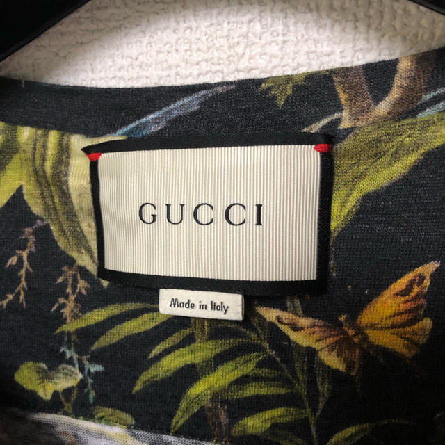 Gucci(グッチ)のGUCCI グッチ 花柄 Tシャツ 確実正規品 ワッペン リネン100% メンズのトップス(Tシャツ/カットソー(半袖/袖なし))の商品写真