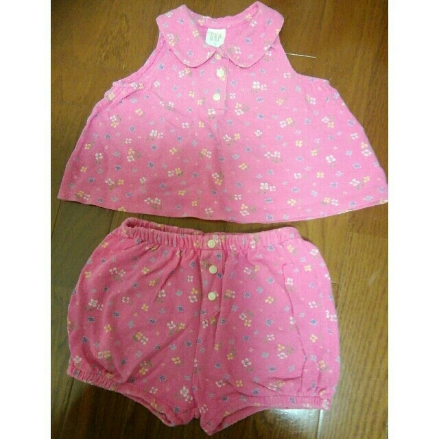 babyGAP(ベビーギャップ)のbaby GAP　シャツ、パンツのセット　80㎝ キッズ/ベビー/マタニティのベビー服(~85cm)(その他)の商品写真