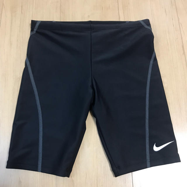 NIKE(ナイキ)のナイキ 水着 140 キッズ/ベビー/マタニティのキッズ服男の子用(90cm~)(水着)の商品写真