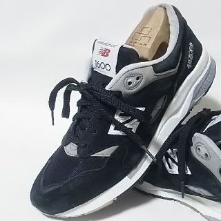 ニューバランス(New Balance)の
定2万王道デザイン!ニューバランス1600高級スニーカー人気のビンテージ！黒
(スニーカー)