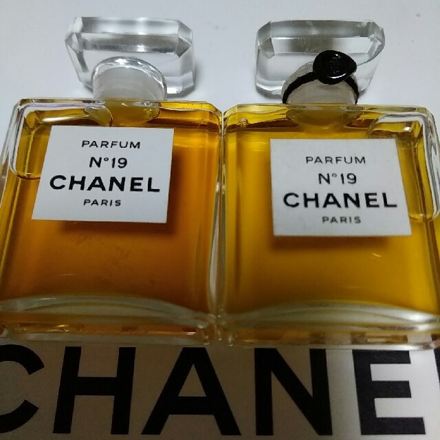 新品　CHANEL　No.5    No.19  7ml  セット 1