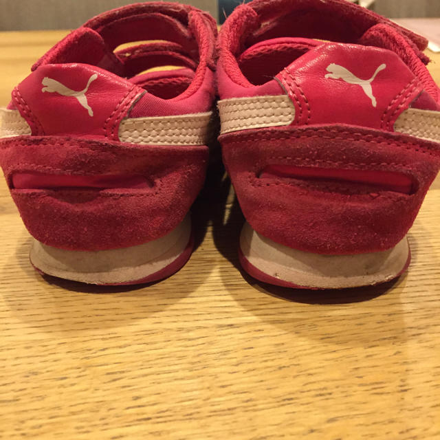 PUMA(プーマ)のキッズPUMA キッズ/ベビー/マタニティのキッズ靴/シューズ(15cm~)(スニーカー)の商品写真