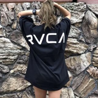 ルーカ(RVCA)のrvca アーチロゴ ビックtシャツ Lサイズ ブラック(Tシャツ/カットソー(半袖/袖なし))