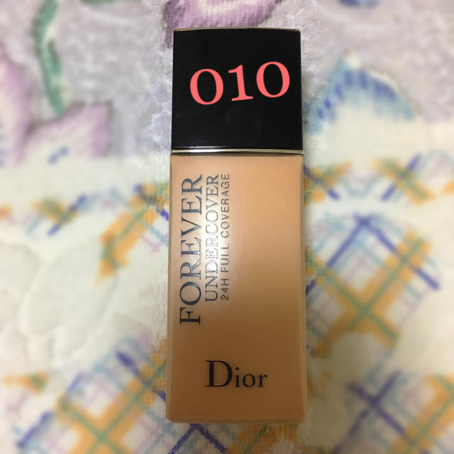 Dior(ディオール)のDior FOREVER UNDERCOVER 010 リキッドファンデ コスメ/美容のベースメイク/化粧品(ファンデーション)の商品写真