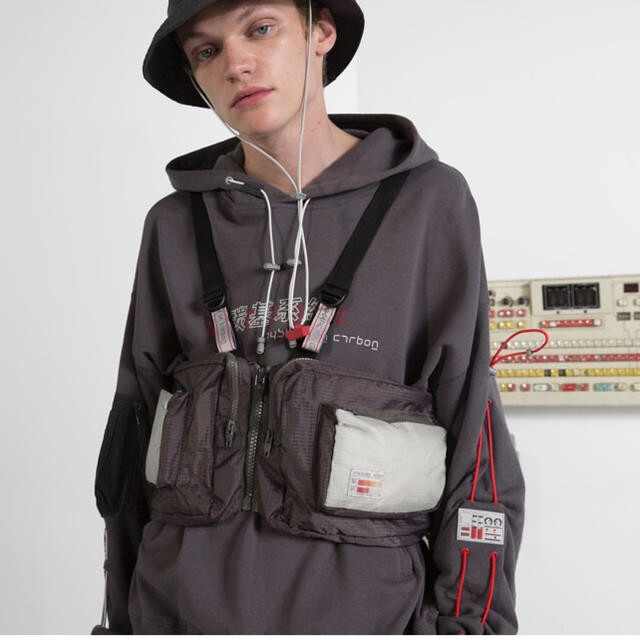 OFF-WHITE(オフホワイト)のc2h4 ボディーバッグ 専用 メンズのバッグ(ボディーバッグ)の商品写真