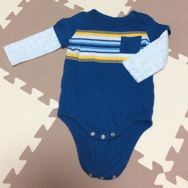 babyGAP(ベビーギャップ)の【babyGap】重ね着風長袖ロンパース キッズ/ベビー/マタニティのベビー服(~85cm)(ロンパース)の商品写真