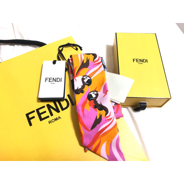 FENDI＊イエローラッピー