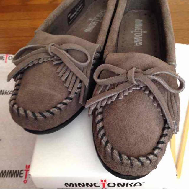 Minnetonka(ミネトンカ)の新品 8 ミネトンカ キルティモカシン レディースの靴/シューズ(ローファー/革靴)の商品写真