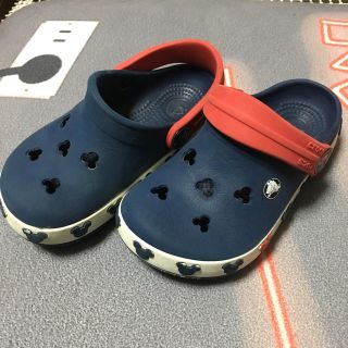 クロックス(crocs)のミッキークロックス C6 7(サンダル)