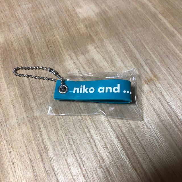 niko and...(ニコアンド)のニコアンド  キーホルダー ハンドメイドのアクセサリー(キーホルダー/ストラップ)の商品写真