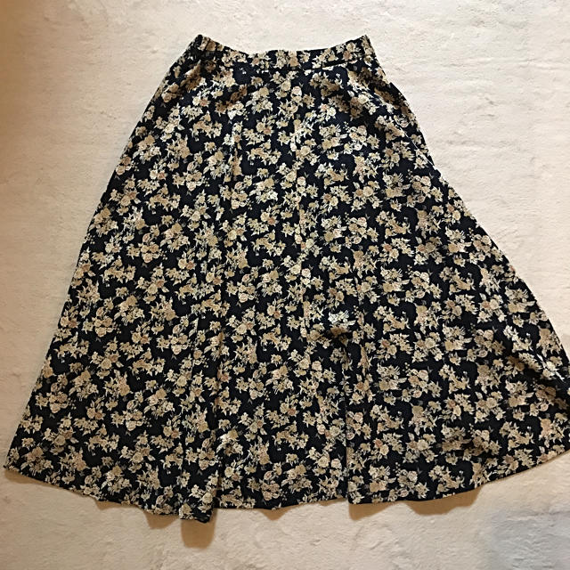Santa Monica(サンタモニカ)の花柄 ロングスカート vintage フレアースカート 小花柄 レディースのスカート(ロングスカート)の商品写真