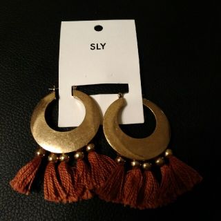 スライ(SLY)のSLY  フリンジ付ピアス(ピアス)