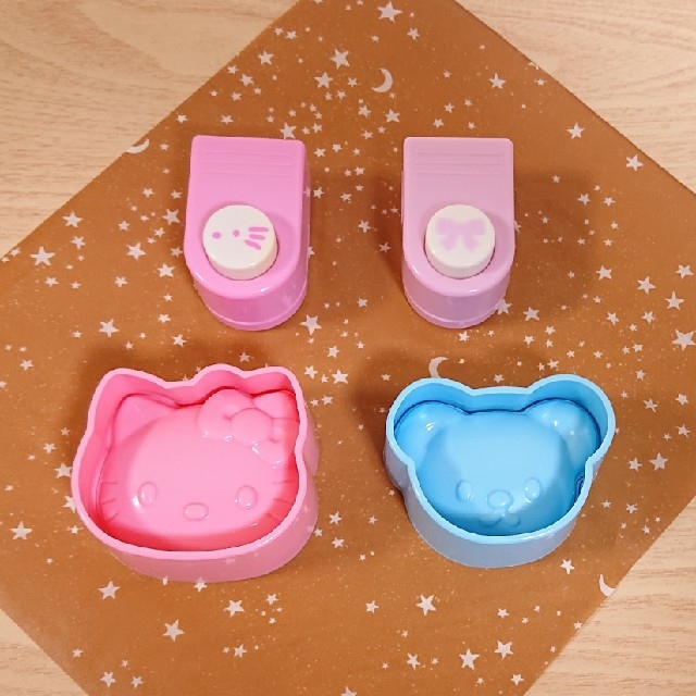 ハローキティ キティちゃん おにぎり押し型 海苔カッターの通販 By ゆんゆん S Shop ハローキティならラクマ ハローキティ キティちゃん おにぎり押し型 海苔カッターの通販 By ゆんゆん S Shop ハローキティならラクマ