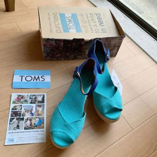 トムズ(TOMS)の新品 トムズ TOMS 配色 バイカラー ウェッジ サンダル 7 ヒール 24(サンダル)