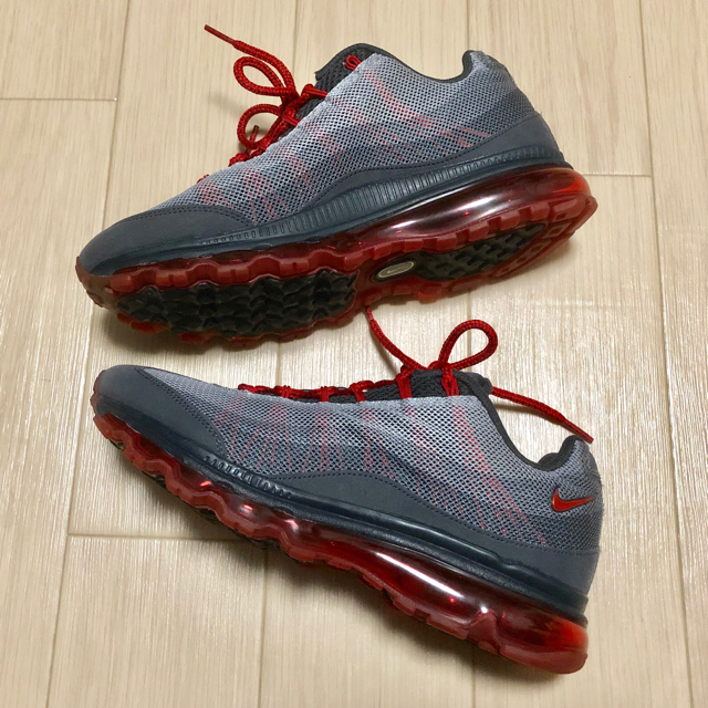 NIKE(ナイキ)のはやおさ様専用 NIKE AIR MAX 95 DYN FW 25.5㎝ レッド メンズの靴/シューズ(スニーカー)の商品写真