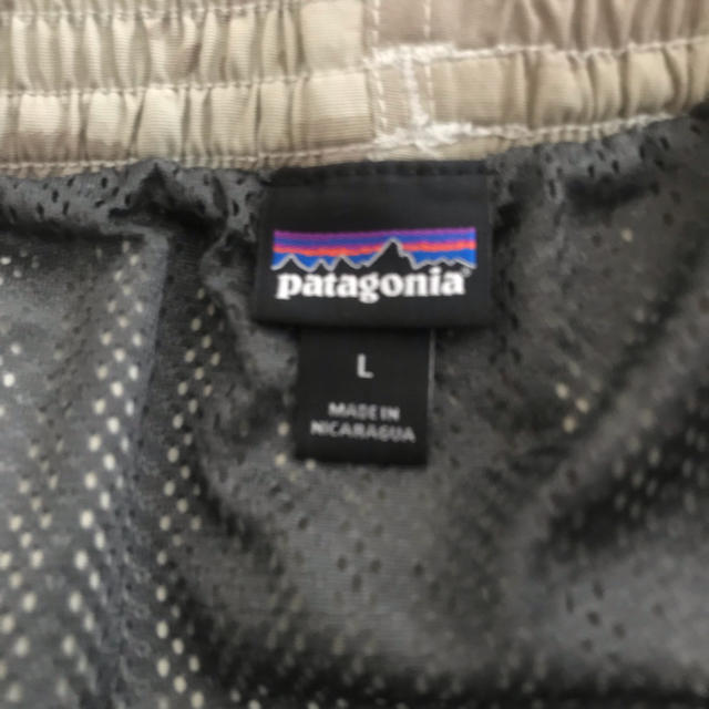 patagonia(パタゴニア)のパタゴニア バギーズショーツ カモフラ L 5インチ メンズのパンツ(ショートパンツ)の商品写真