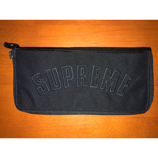 Supreme(シュプリーム)のSupreme The North FaceArc Logo Organizer メンズのバッグ(その他)の商品写真