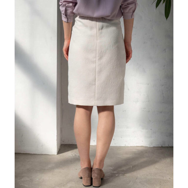 TIENS ecoute(ティアンエクート)の【未使用】ふくれジャガード台形スカート レディースのスカート(ひざ丈スカート)の商品写真