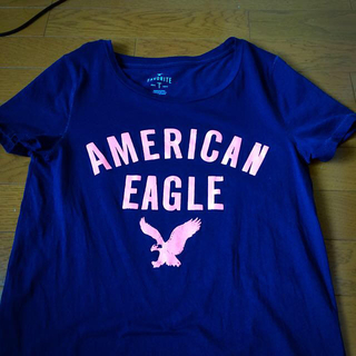 アメリカンイーグル(American Eagle)のロゴがかわいいTシャツ👕💞(Tシャツ(半袖/袖なし))