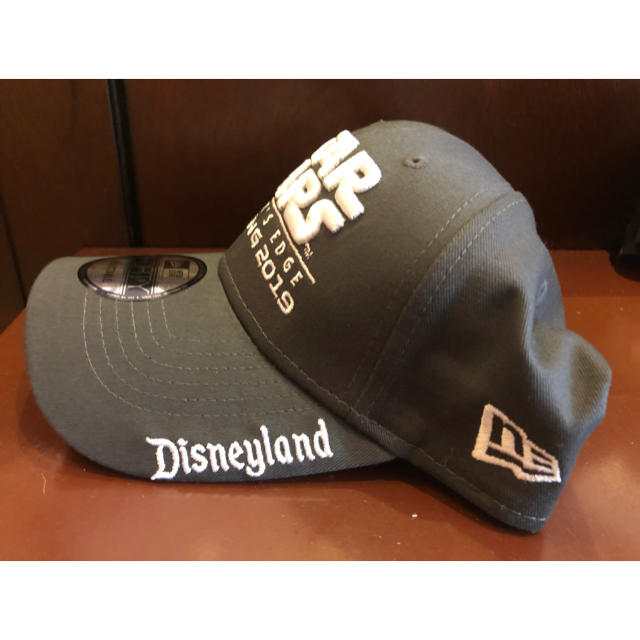 Disney(ディズニー)のカリフォルニアディズニー限定  スターウォーズ×ニューエラ キャップ メンズの帽子(キャップ)の商品写真