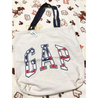 ギャップ(GAP)の新品 GAP ロゴ トートバッグ 肩掛けバッグ 綿100%(トートバッグ)