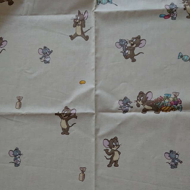 ☆トム&ジェリー 新品 輸入生地☆の通販 by きなこ's shop|ラクマ ☆トム&ジェリー 新品 輸入生地☆の通販 by きなこ's shop|ラクマ