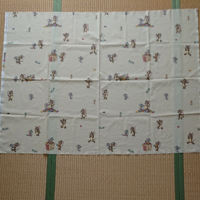 ☆トム&ジェリー 新品 輸入生地☆の通販 by きなこ's shop|ラクマ ☆トム&ジェリー 新品 輸入生地☆の通販 by きなこ's shop|ラクマ