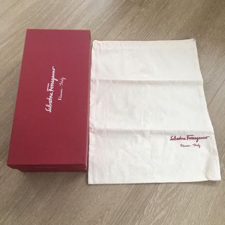 フェラガモ(Ferragamo)の【プリンさま専用】フェラガモ　靴　箱　袋(ショップ袋)