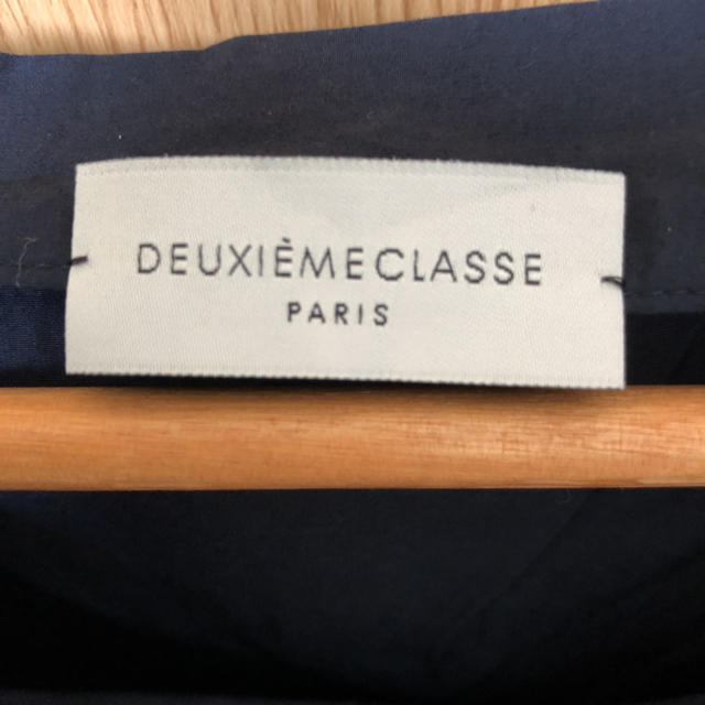 DEUXIEME CLASSE(ドゥーズィエムクラス)のドゥーズィエムクラス  シャツ ネイビー レディースのトップス(シャツ/ブラウス(長袖/七分))の商品写真